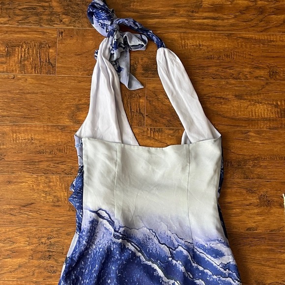 Boskemper Elegant Asymmetrical Blue and White Dress, size XS - Picture 9 of 13